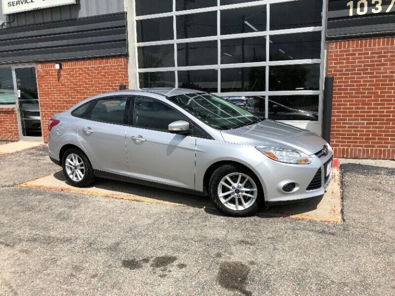 2013 Ford Focus SE Sedan