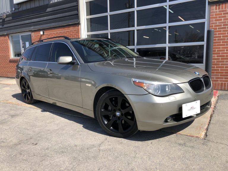 2006 BMW 530xi all wheel drive wagon